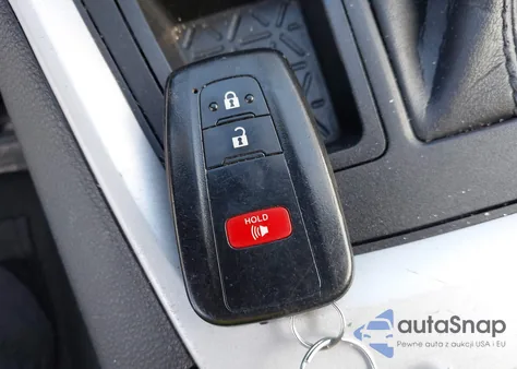 2022 Toyota Rav4 Xle z USA, uszkodzony, nr VIN 2T3W1RFVXNW201812